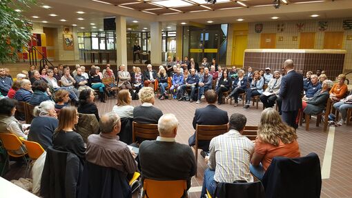 Informationsveranstaltung für ehrenamtliche Integrationshelfer Informationsveranstaltung für ehrenamtliche Integrationshelfer