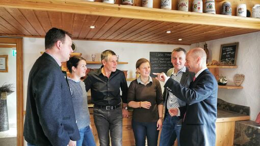 Landrat Elmar Stegmann im Gespräch Landrat Elmar Stegmann im Gespräch