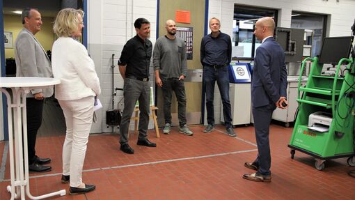 Einweihung der digitalen Kfz-Werkstatt am Beruflichen Schuzentrum in Lindau Einweihung der digitalen Kfz-Werkstatt am Beruflichen Schuzentrum in Lindau